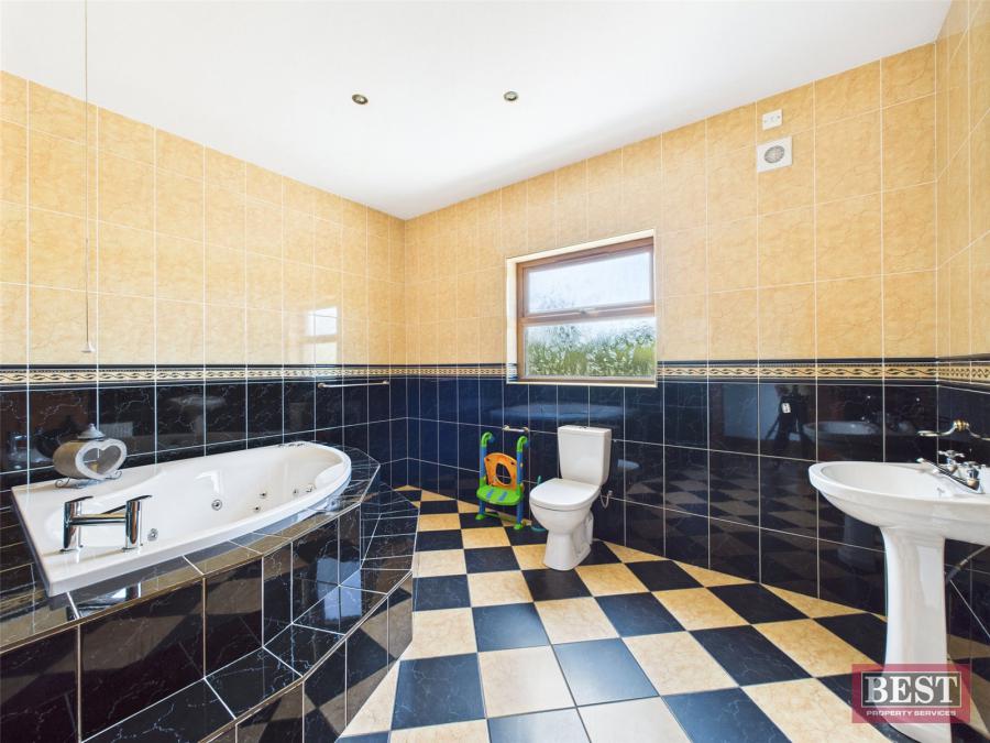 22 Whiterock Road