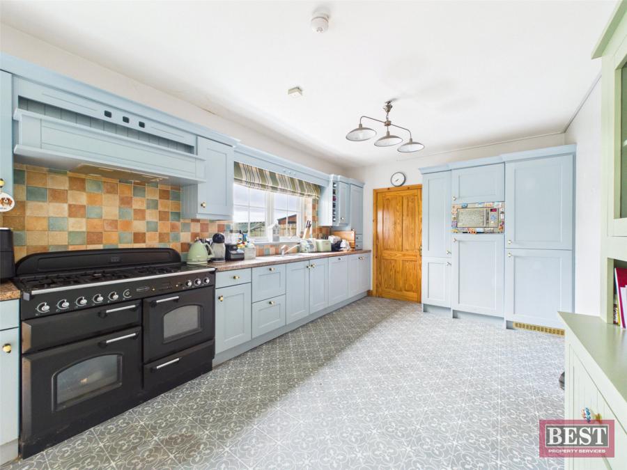 11 Cuchulainn Court
