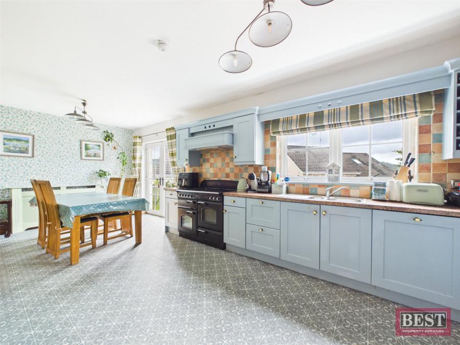 11 Cuchulainn Court