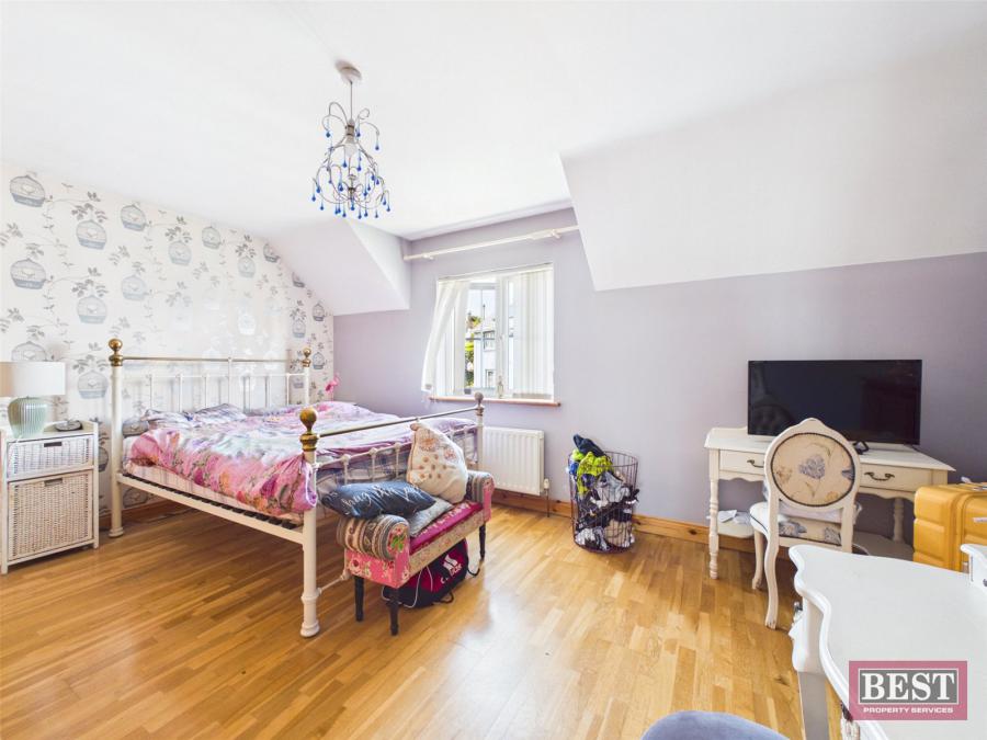 11 Cuchulainn Court