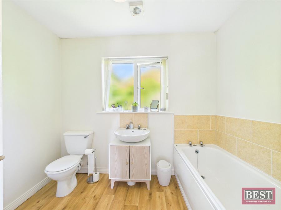3 Ardaveen Mews
