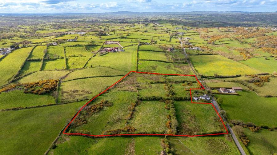 Lurgan Road, crossmaglen, newry, BT35 9NF