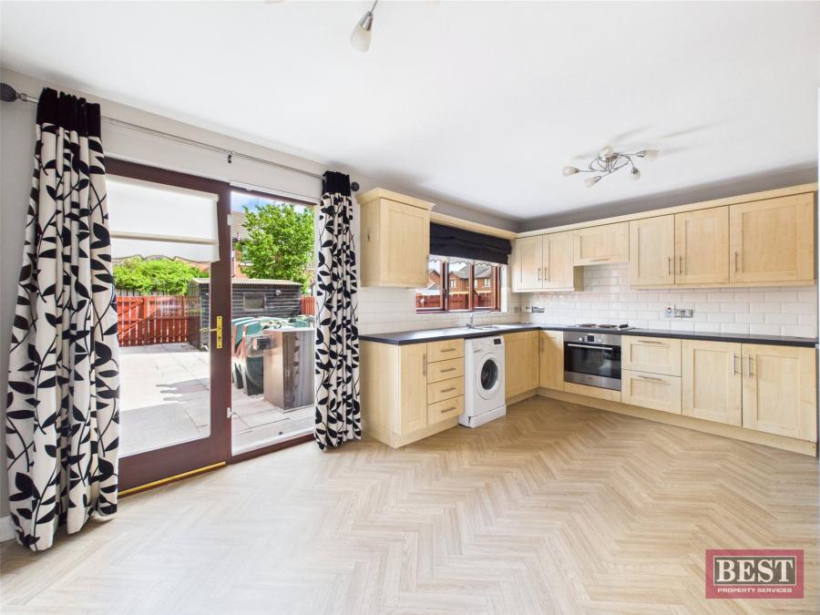 24 Brannock Meadows