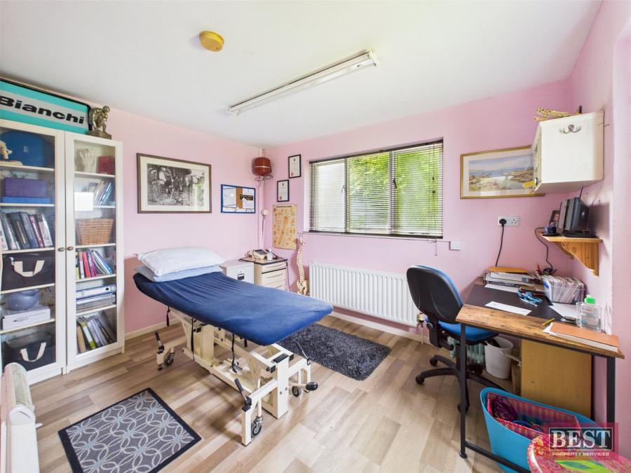 47 Old Warrenpoint Road