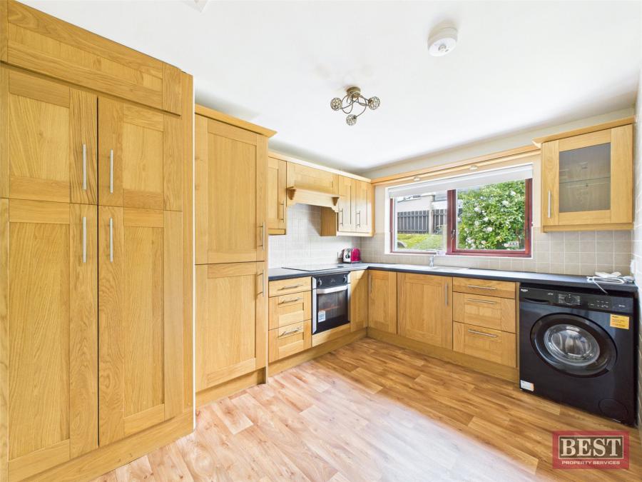 8 Toragh Park