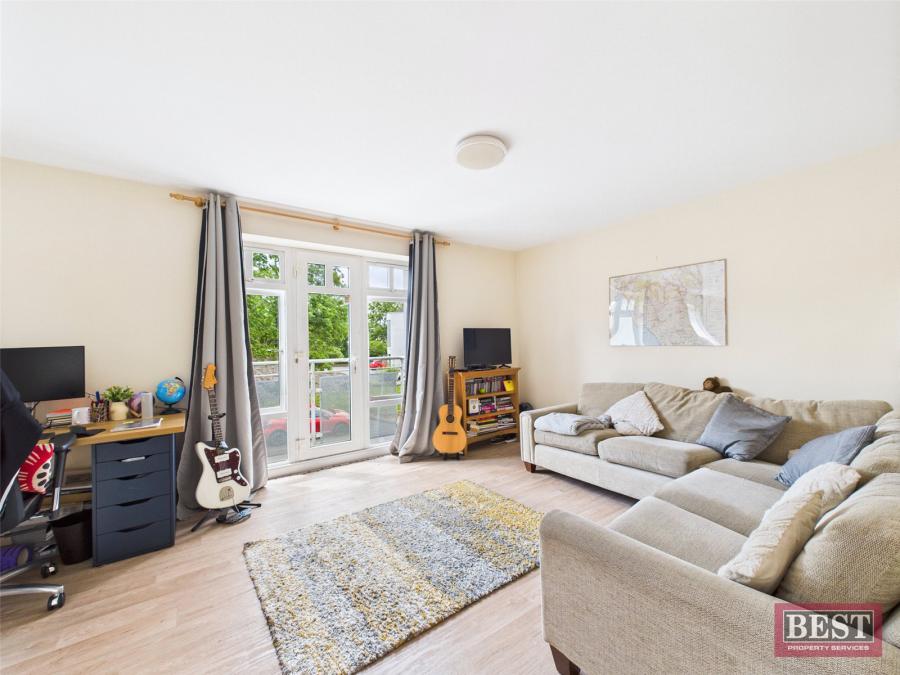18 Glin Ree Court