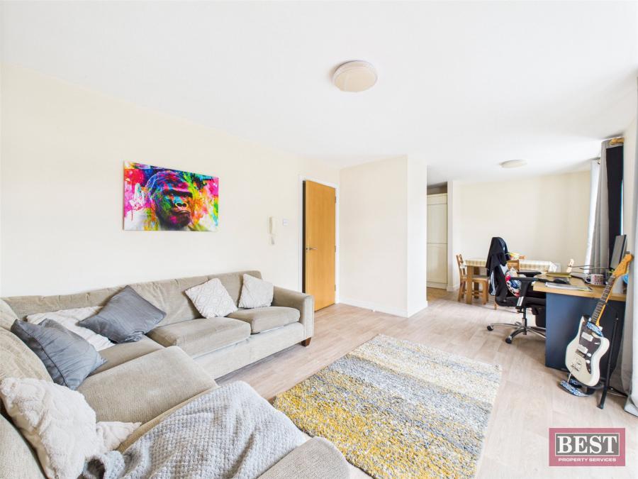 18 Glin Ree Court