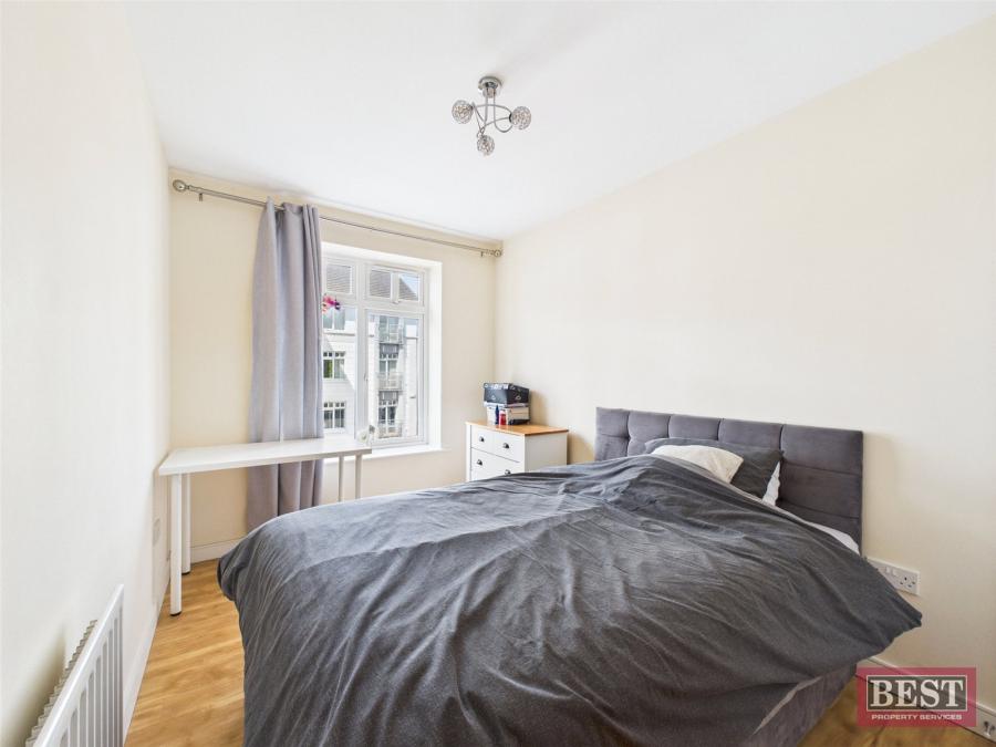 18 Glin Ree Court
