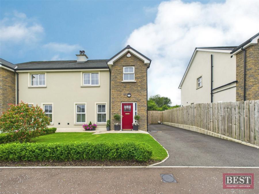 14 Dromliskin Court, Newry, County Down, BT35 7FU