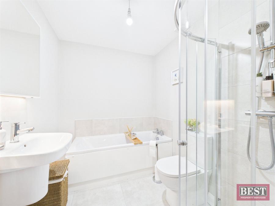 14 Dromliskin Court