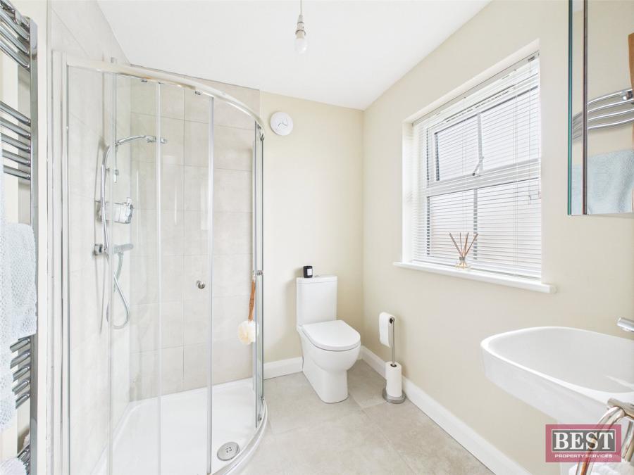 14 Dromliskin Court