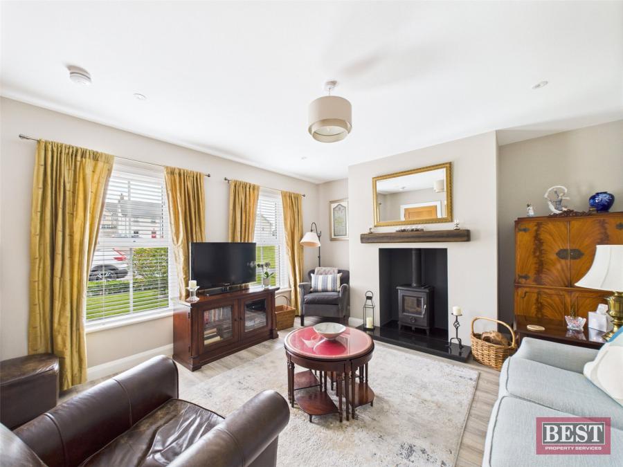 14 Dromliskin Court