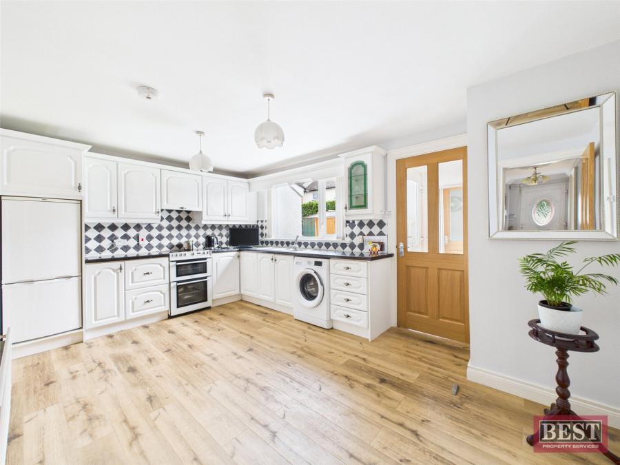 1 Iveagh Crescent