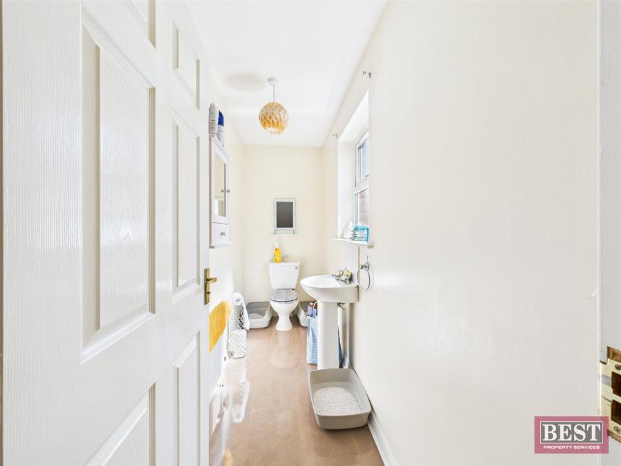 10 Ardaveen Mews