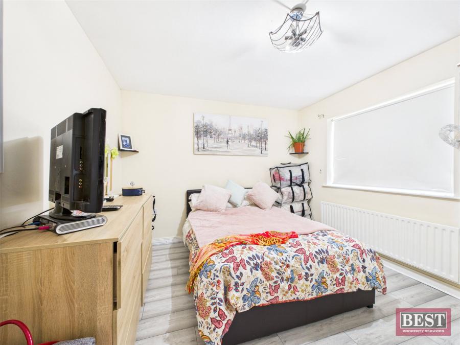10 Ardaveen Mews