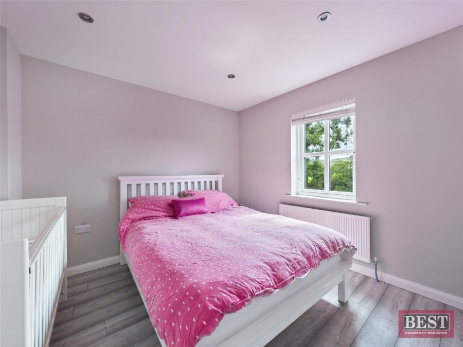 16 Lodge Meadows