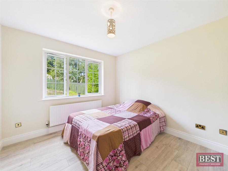 26 Highfields Avenue