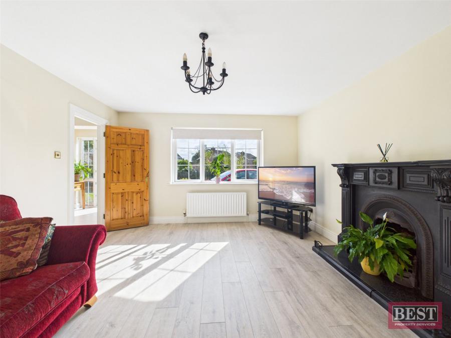 26 Highfields Avenue