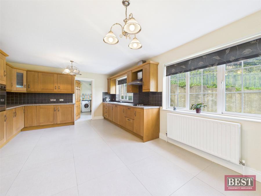 26 Highfields Avenue