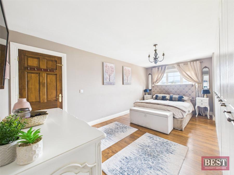 120 Knockdarragh