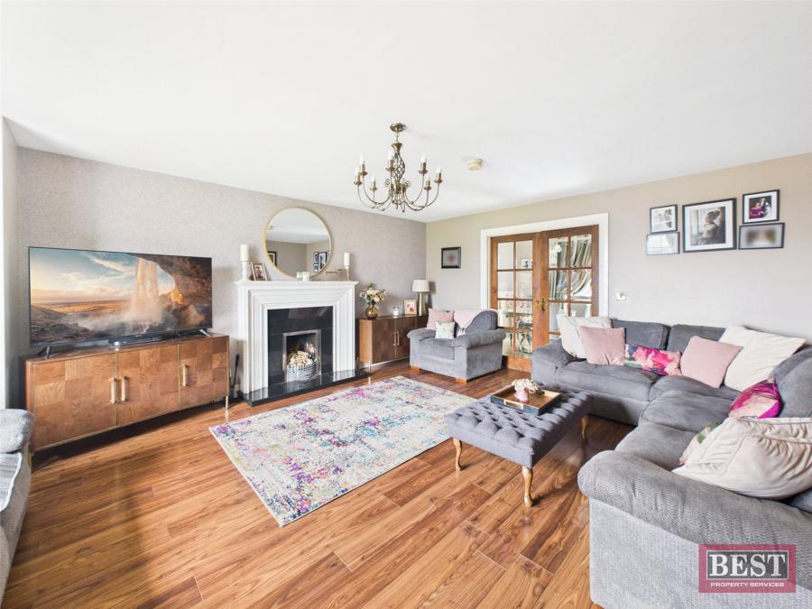 120 Knockdarragh