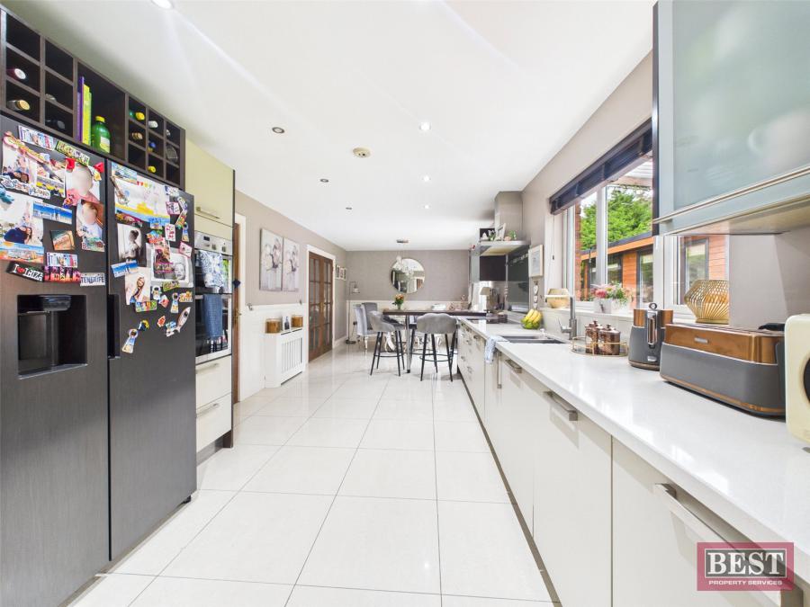 120 Knockdarragh