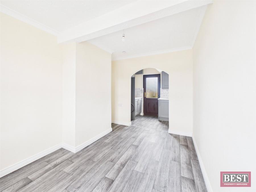 13 Michael Mallin Park