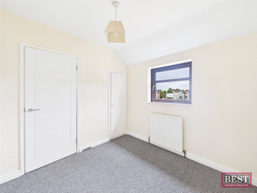 13 Michael Mallin Park