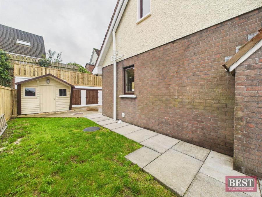 2 Ardaveen Close
