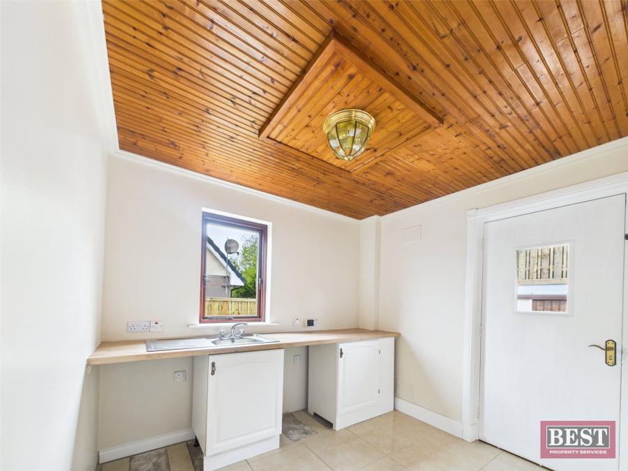 2 Ardaveen Close