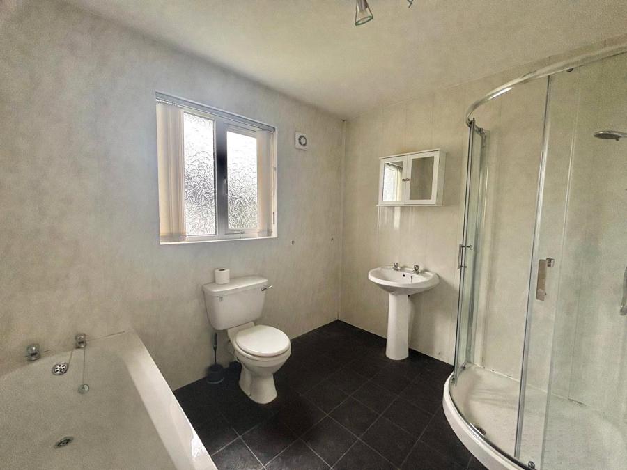 17 Daragh Park