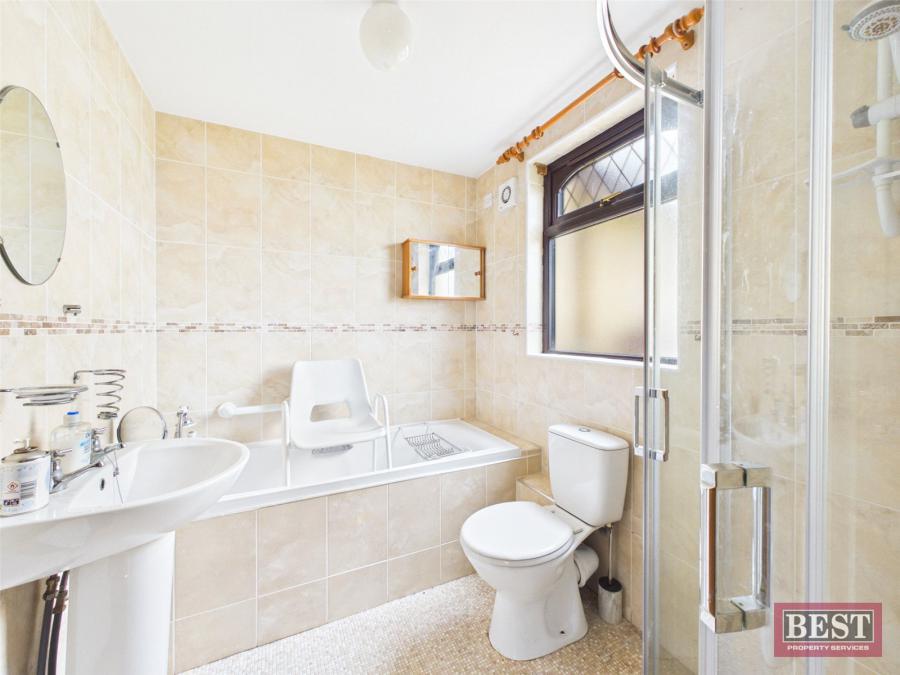 32 St. Malachys Park