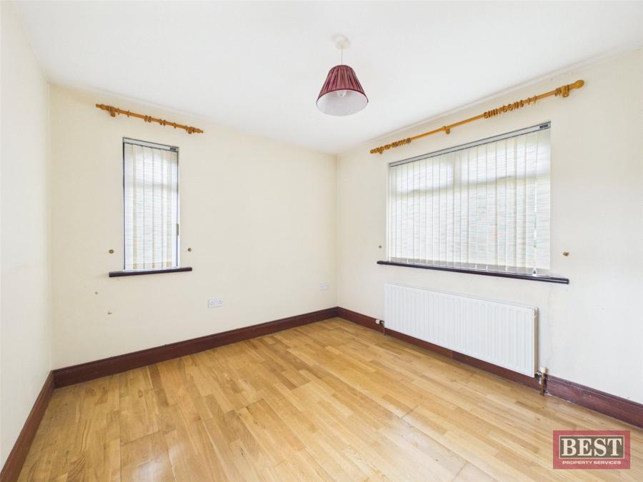 32 St. Malachys Park