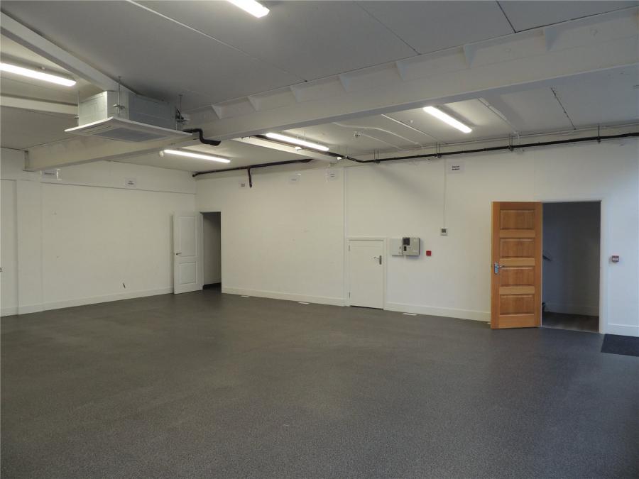 5 Cloughoge Business Park