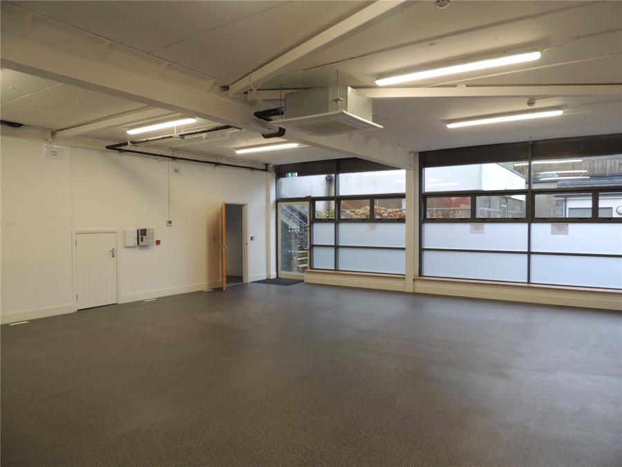 5 Cloughoge Business Park