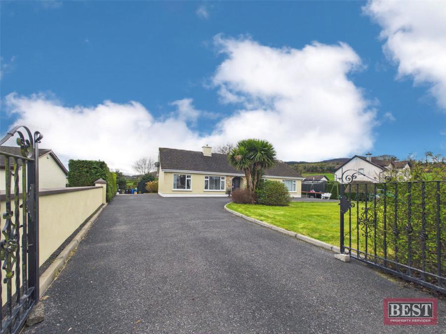 6 Carrivekeeney Road