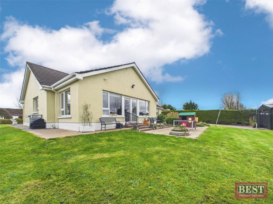 6 Carrivekeeney Road