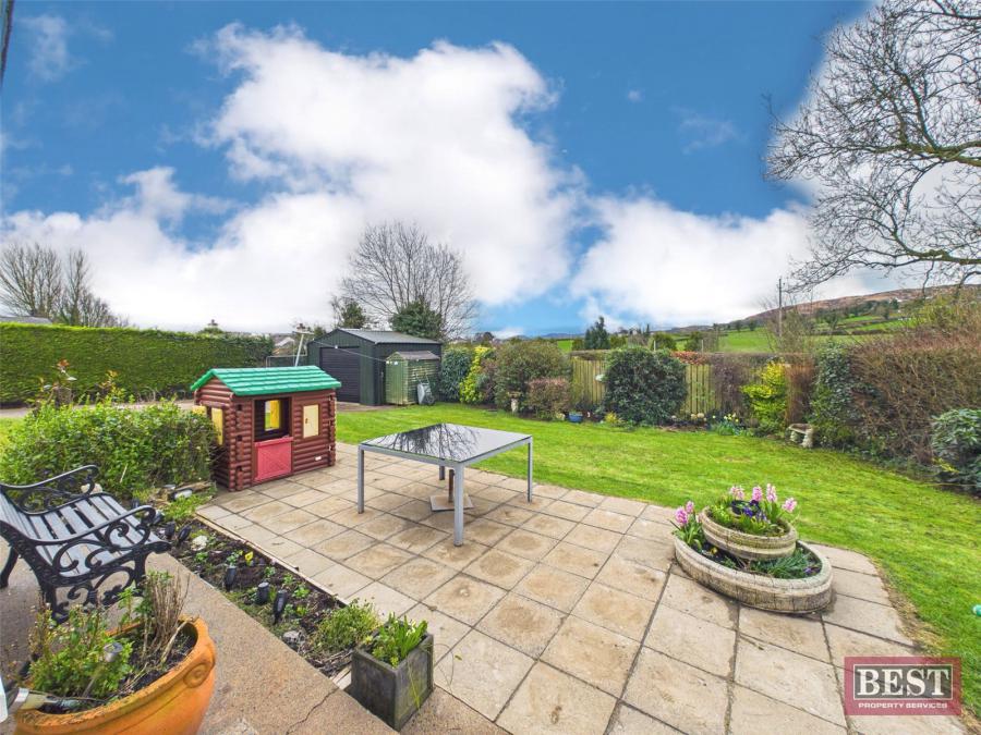 6 Carrivekeeney Road