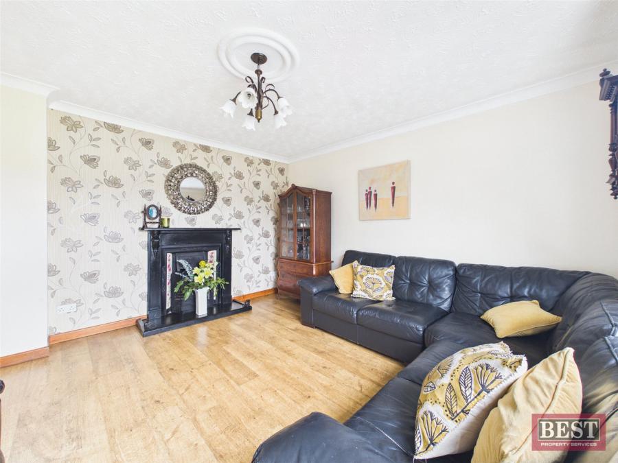 6 Carrivekeeney Road