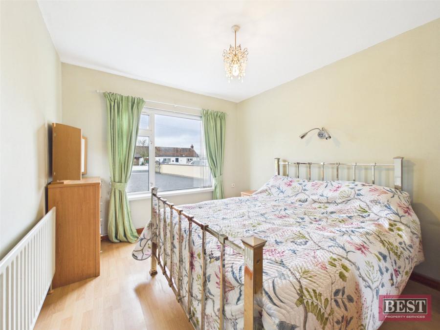 6 Carrivekeeney Road