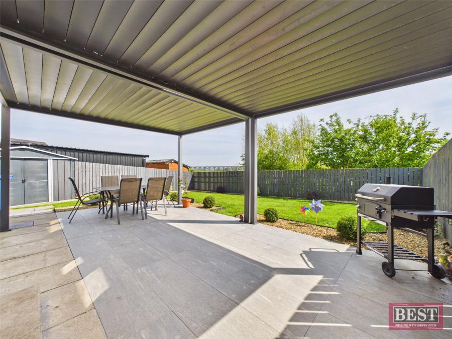 15 Hillcrest Heights