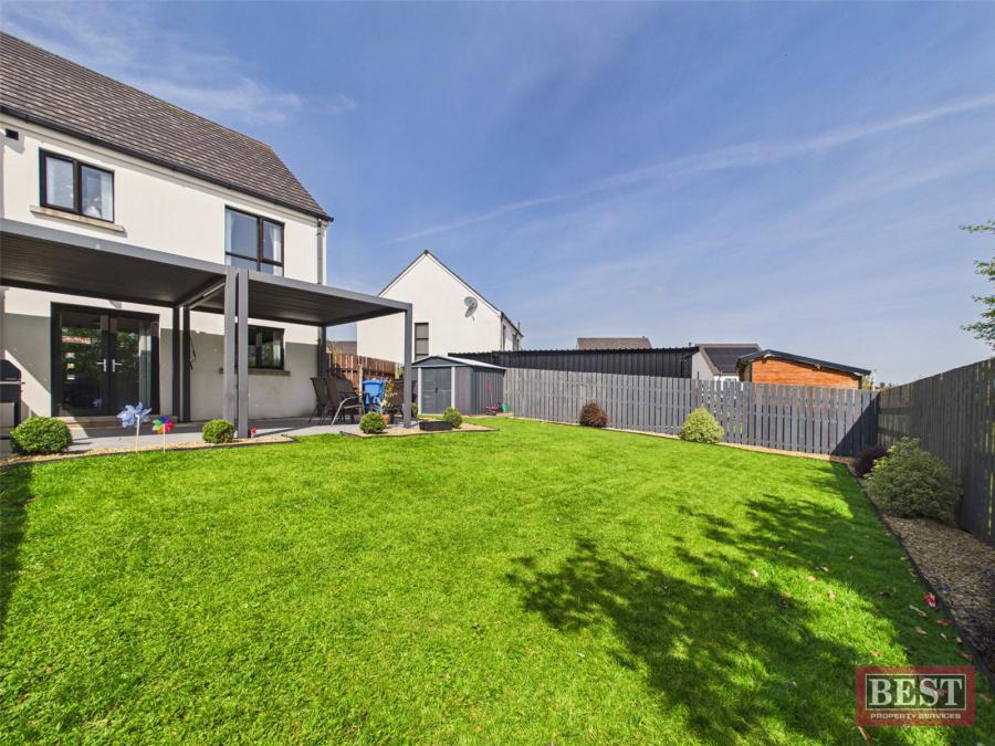 15 Hillcrest Heights