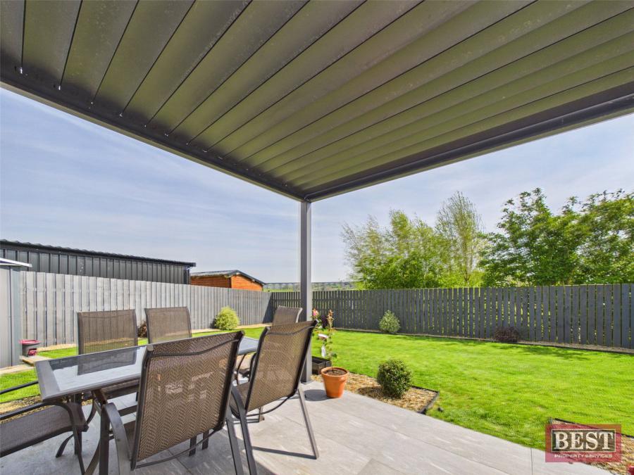 15 Hillcrest Heights