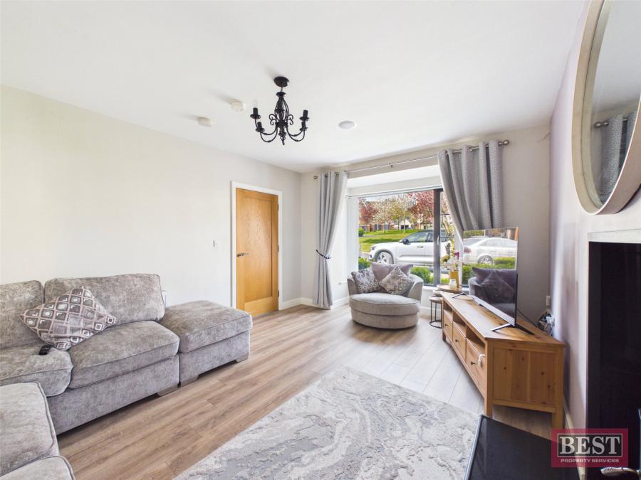 15 Hillcrest Heights