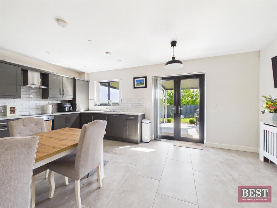 15 Hillcrest Heights