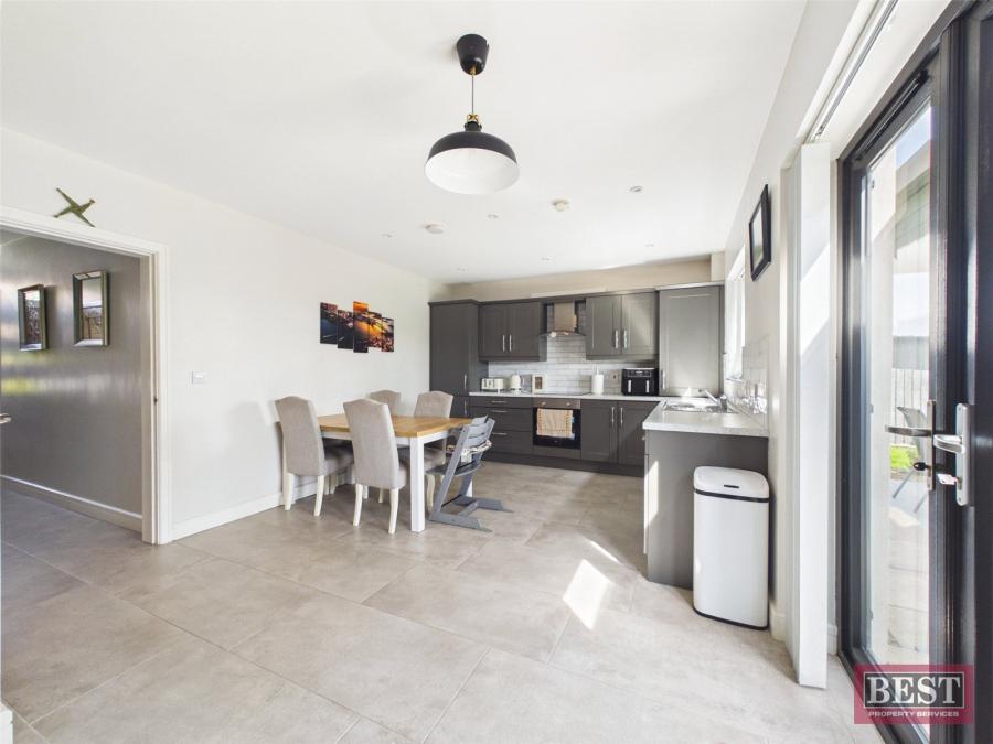 15 Hillcrest Heights