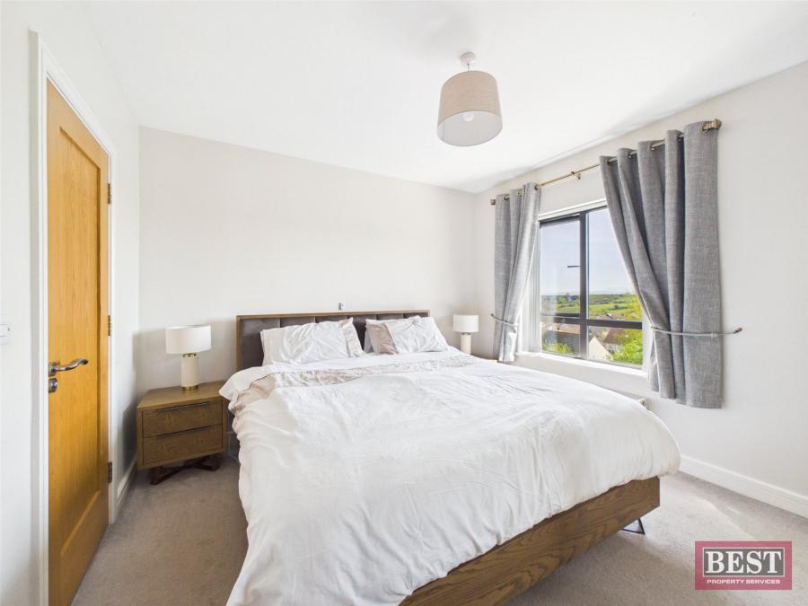 15 Hillcrest Heights