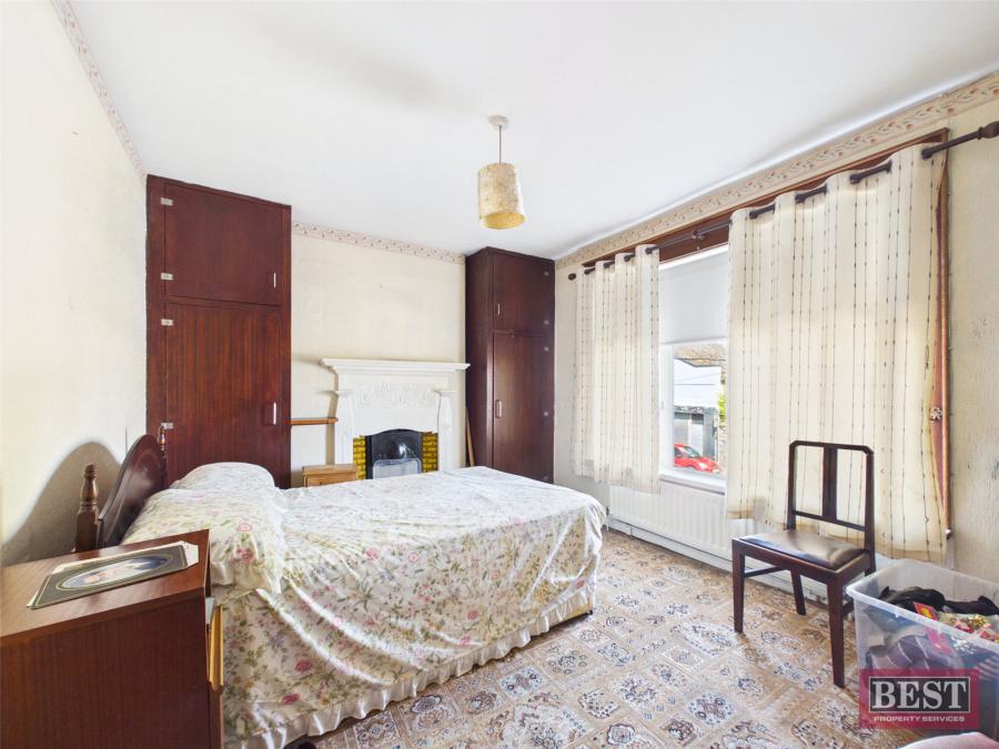 2 Kilmorey Terrace