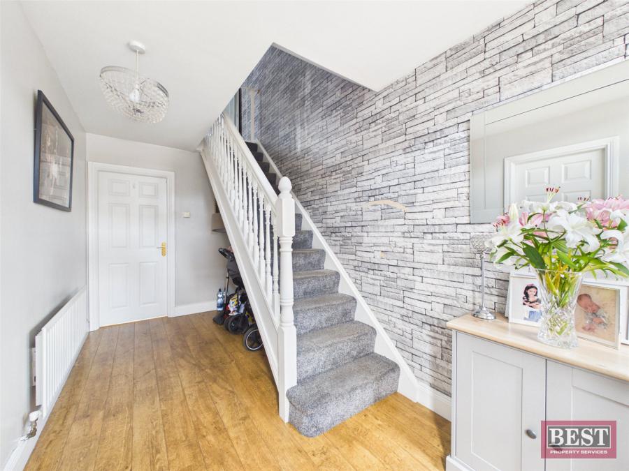60 Derrymore Meadows