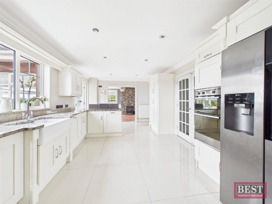 23 Highfields Avenue